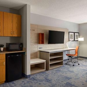 One-Bedroom Superior King Suite Non-Smoking